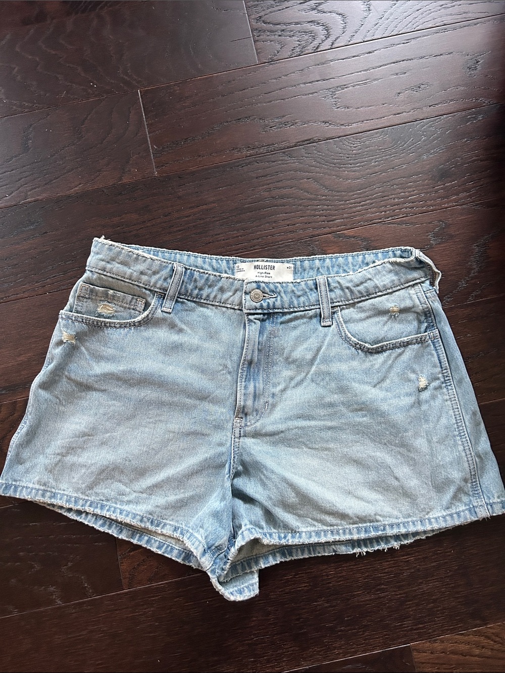 Hollister Light Wash Denim High-Rise Women's A-Line Shorts, Size 12/31